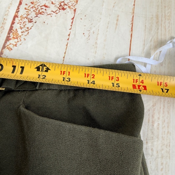 Lauren Ralph Lauren | Olive Casual Zipper Pants | Size 14 | Cotton/Spandex - Picture 5 of 8